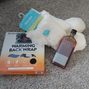 Spa Bundle Brookstone Warming Back Wrap & Bliss Spa Socks Body Wash Set